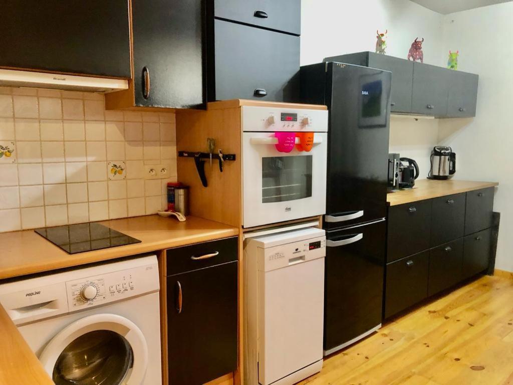 Апартаменты Luchon Loft De Charme Bagneres-de-Luchon Экстерьер фото