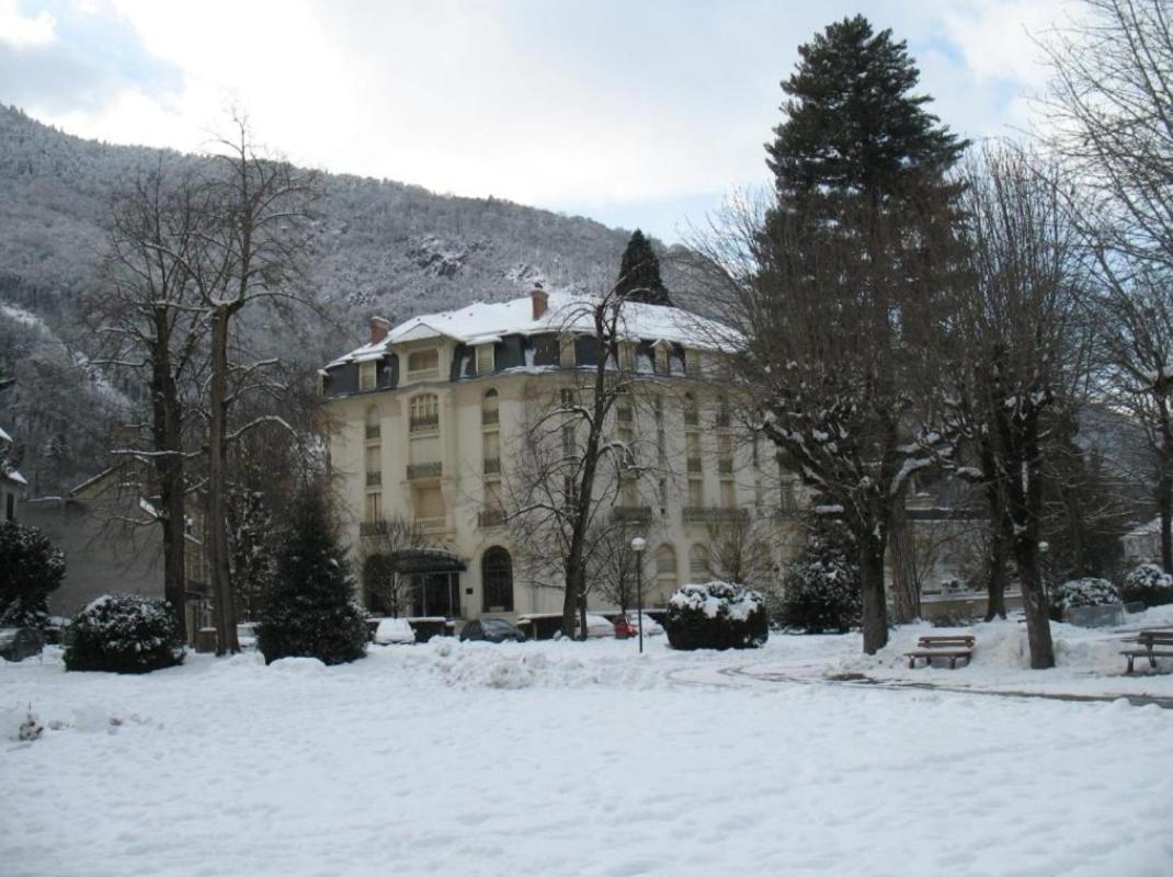 Апартаменты Luchon Loft De Charme Bagneres-de-Luchon Экстерьер фото